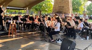 The band played a wonderful D-Day tribute. 